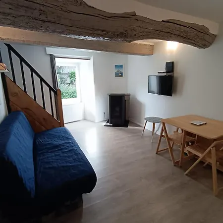 Holiday home Petit Atelier, Calme, Frais, Centre-ville, Vue Riviere