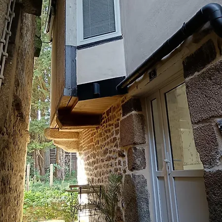 Le Petit Atelier, Centre-ville, Vue Riviere Villedieu-les-Poëles