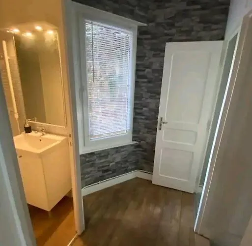 Le Petit Atelier, Centre-ville, Vue Riviere *